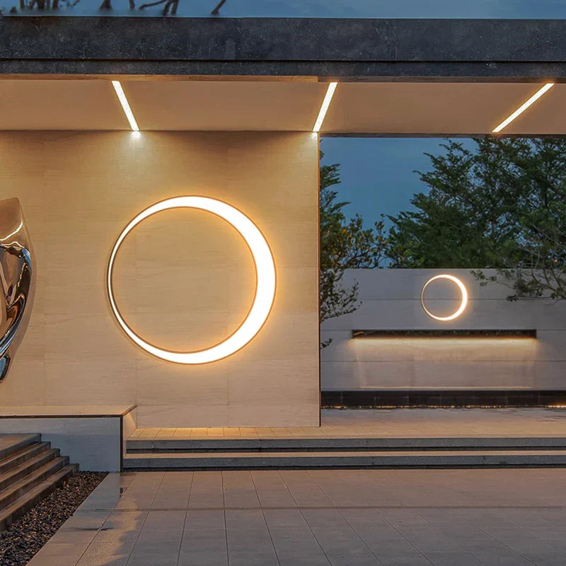 Applique "La Couronne" — LED Circulaire Luxe Extérieur