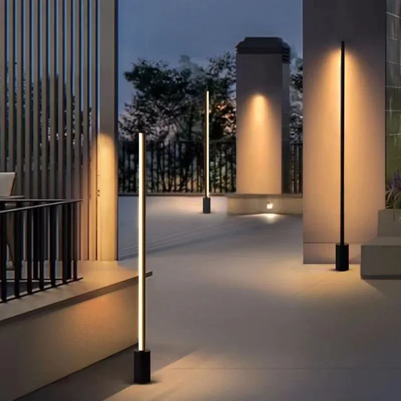Borne-Lampadaire "La Sentinelle" — LED Noire Extérieure