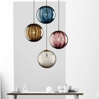 Suspension "La Cannelée" — Boule Verre Soufflé Cannelé Coloré E14 Ø 15/20 cm | Linea Lumen