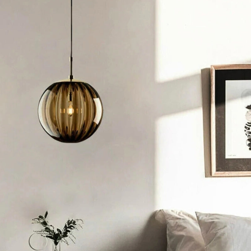 Suspension "La Cannelée" — Boule Verre Soufflé Cannelé Coloré E14 Ø 15/20 cm | Linea Lumen